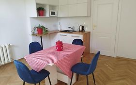 Urban Nest Apartments Brodowicza 14